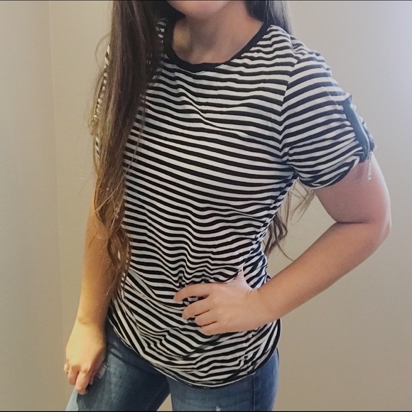 MICHAEL Michael Kors Tops - 🌸Michael Kors Striped Tee